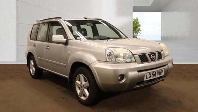 NISSAN X-TRAIL 2.5i Sport 5dr (silver) 2004