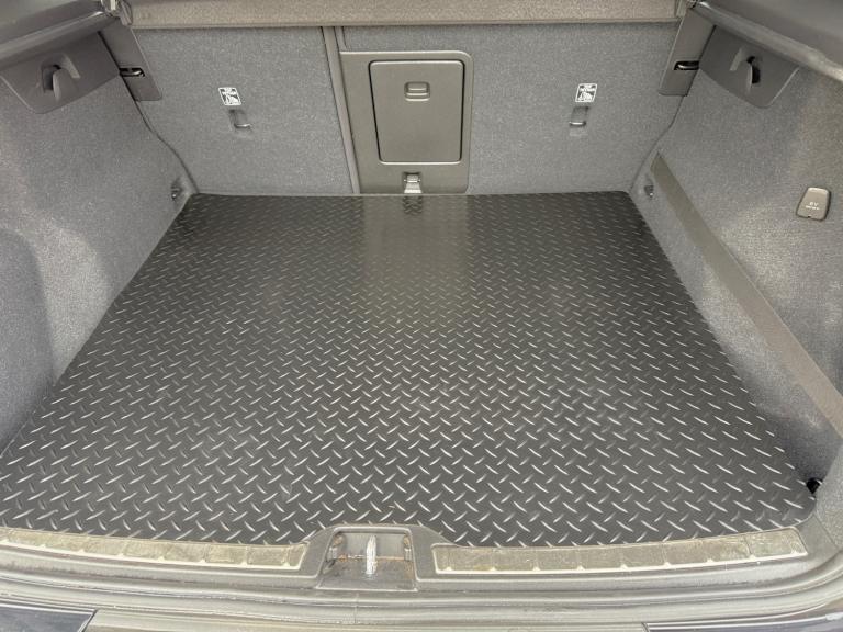 2019 Volvo XC40 1.5 T3 INSCRIPTION AUTO, 21000 MILES, VOLVO S HISTORY. ESTATE Petrol Automatic