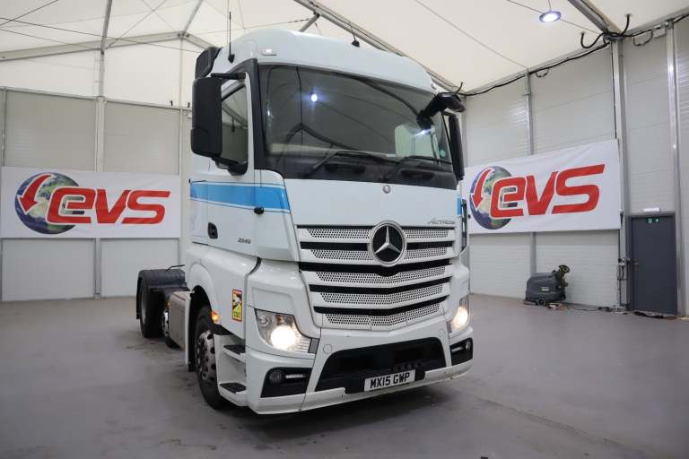 2015 (15 PLATE) Mercedes Benz ACTROS 2345 6x2 Euro 6 Tractor Units
