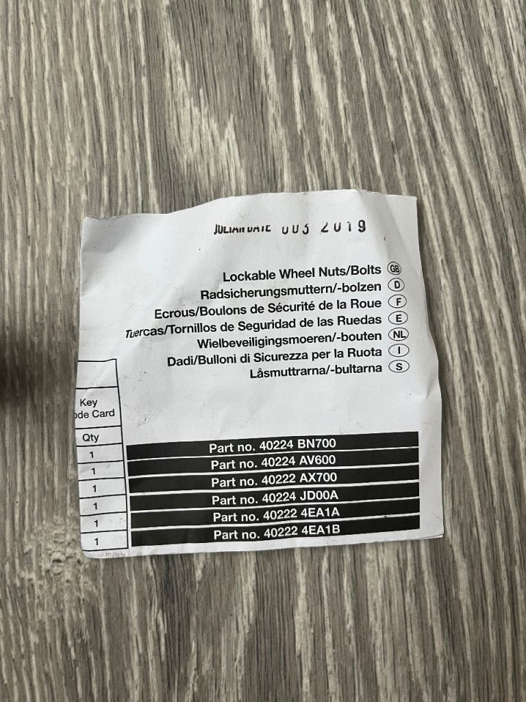 Genuine Nissan Qashqai Locking Wheel Nuts (Bolts)