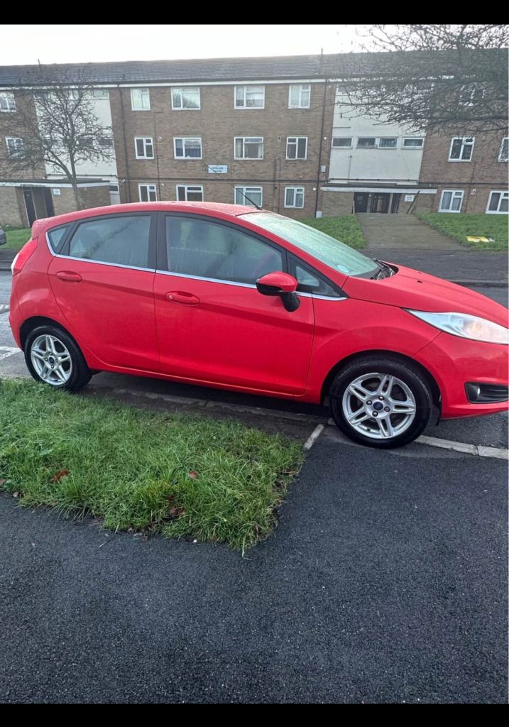 Ford, FIESTA, Hatchback, 2013, Semi-Auto, 1597 (cc), 5 doors