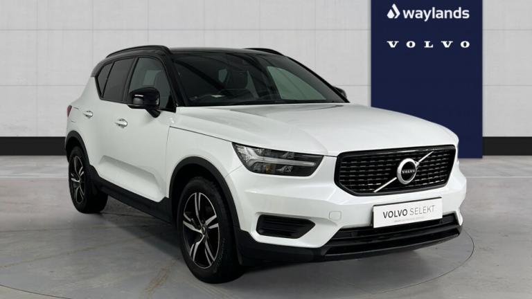 2022 Volvo XC40 R-Design, B4 mild hybrid Estate Petrol Automatic