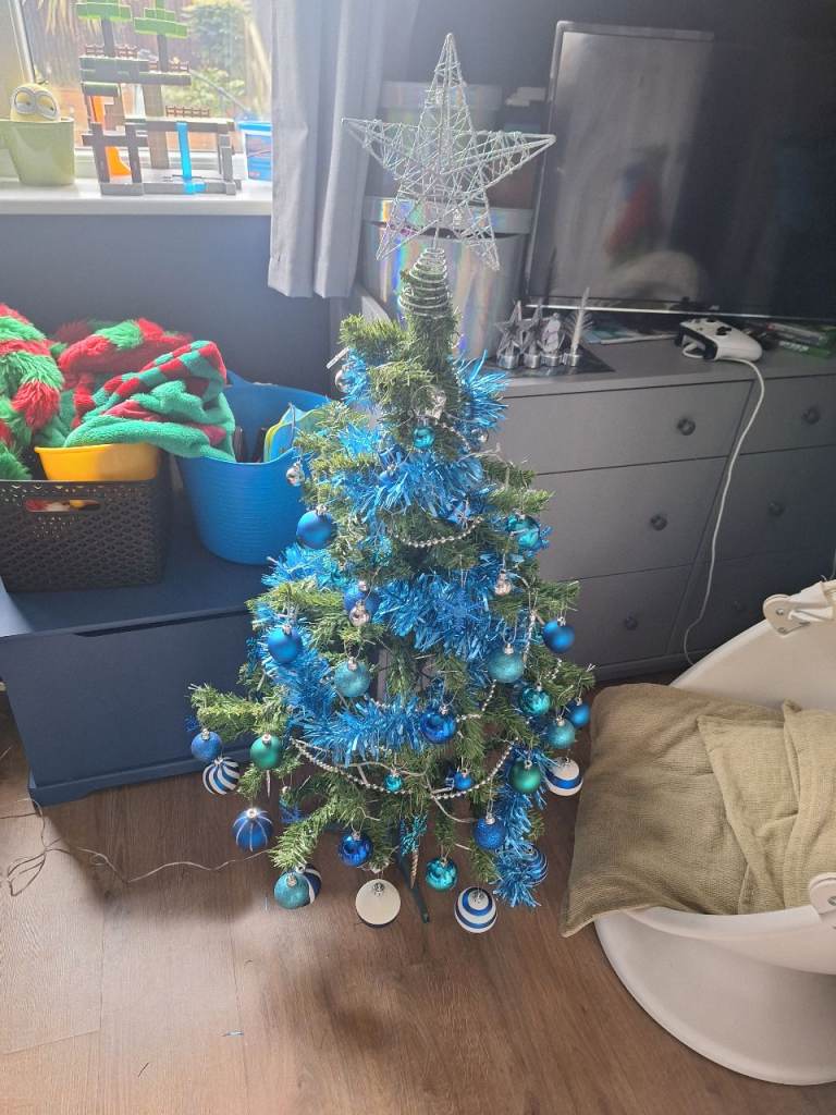 Christmas items Christmas tree and snowman it just need a new plug 