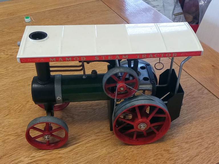 image for Mamod steam tractor 