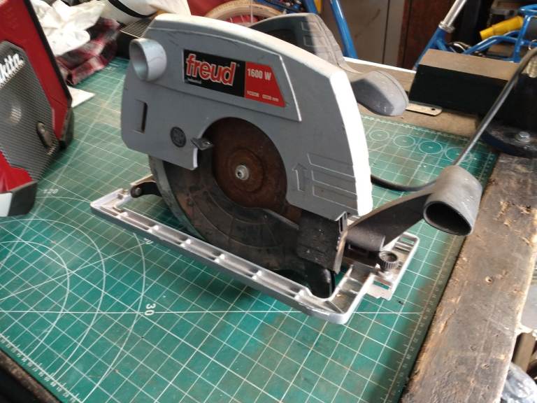 FREUR 1600 W 230 MM INDUSTRIAL CIRCULAR SAW