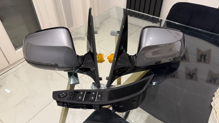 BMW 5 series F10 F11 LCI Left Right Wing Mirrors 5 Pin Power Folding Pair with Switch