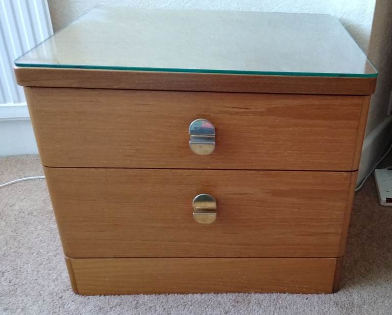 Stag Bedroom Two Drawer Chest of Drawers/ Bedside Cabinet