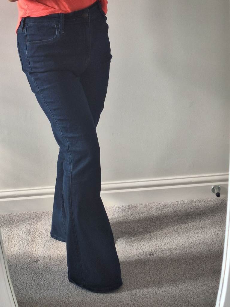 Hollister Womens High Rise Flared Jeans
