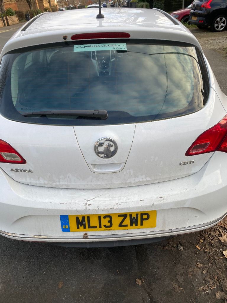 Vauxhall, ASTRA, Hatchback, 2013, Manual, 1686 (cc), 5 doors