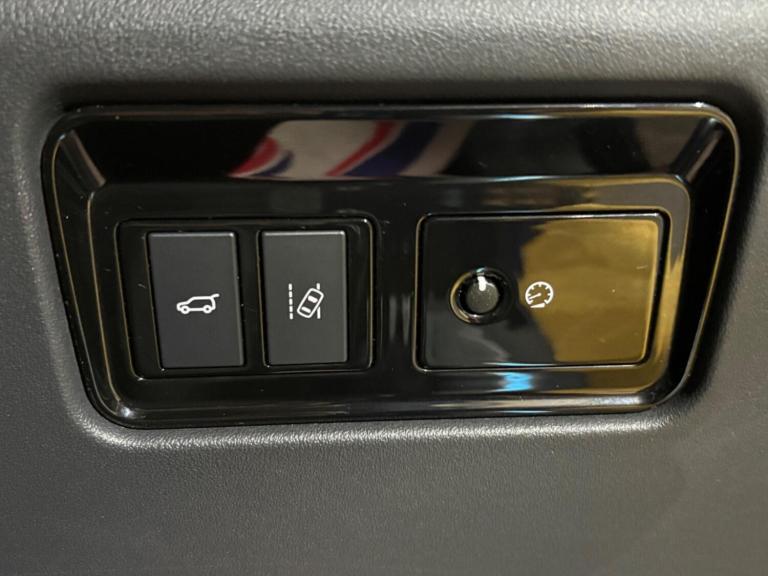 2017 Jaguar F-Pace 2.0 D180 R-Sport AWD Euro 6 (s/s) 5dr ESTATE Diesel Manual