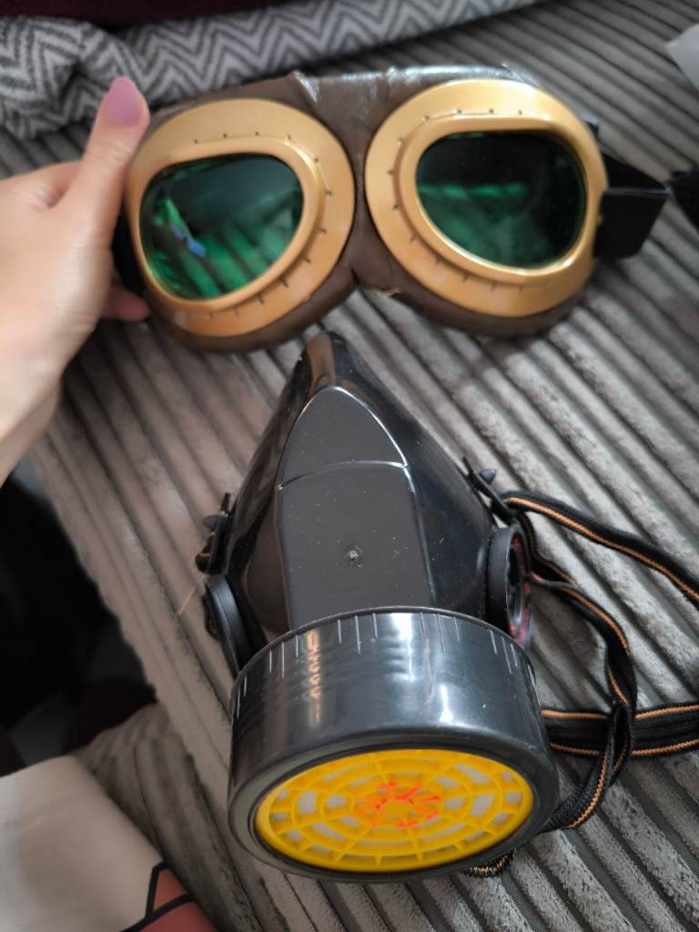 Steampunk Goggles and Gas Mask Costume Accessories