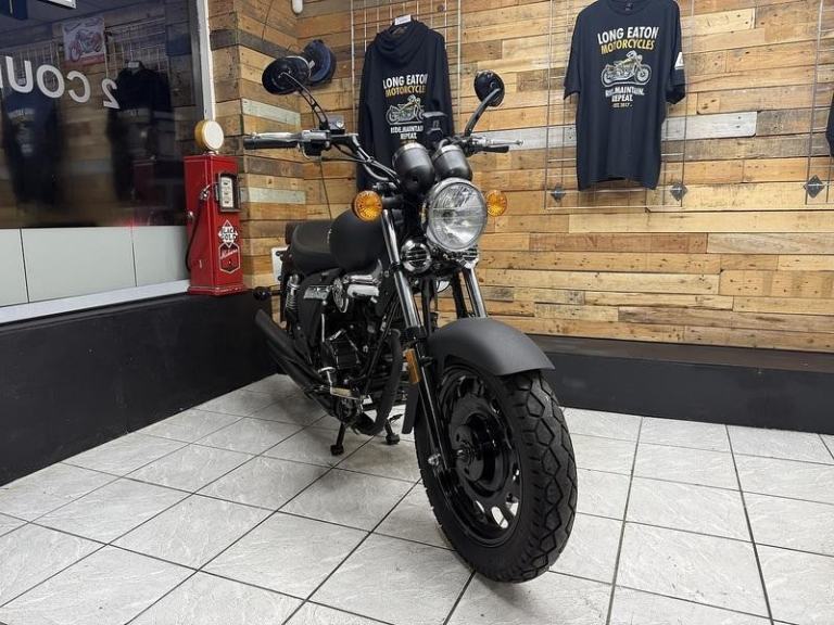 Keeway Superlight 125 125  Custom Cruiser 