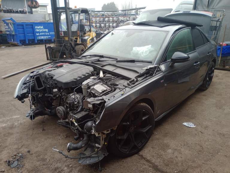 BREAKING AUDI A4 2.0 PETROL 2020 STOCK NUMBER YY59