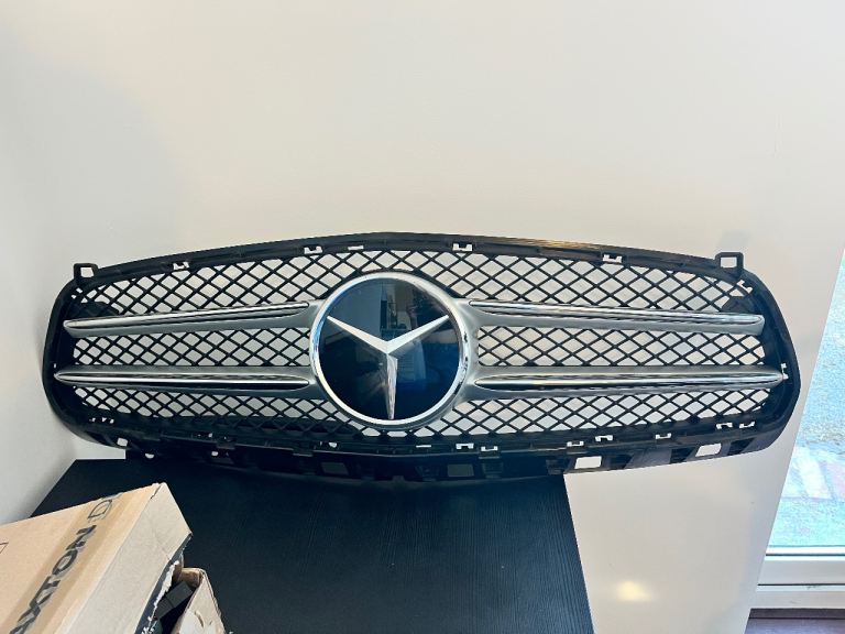 Mercedes Benz Front Grille