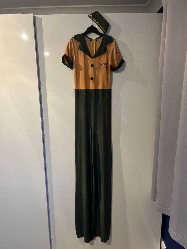 Green & Beige Lycra Dance Costume 