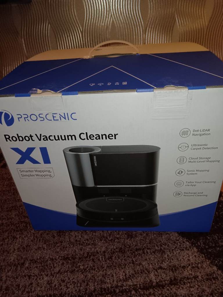 Robot vacuum cleaner 