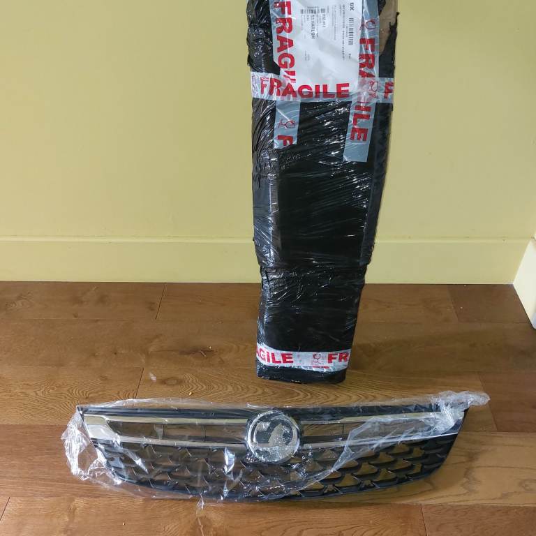 VAUXHALL ASTRA K 2015-2019 Pre Facelift Style Front Bumper Grill W/Emblem Chrome