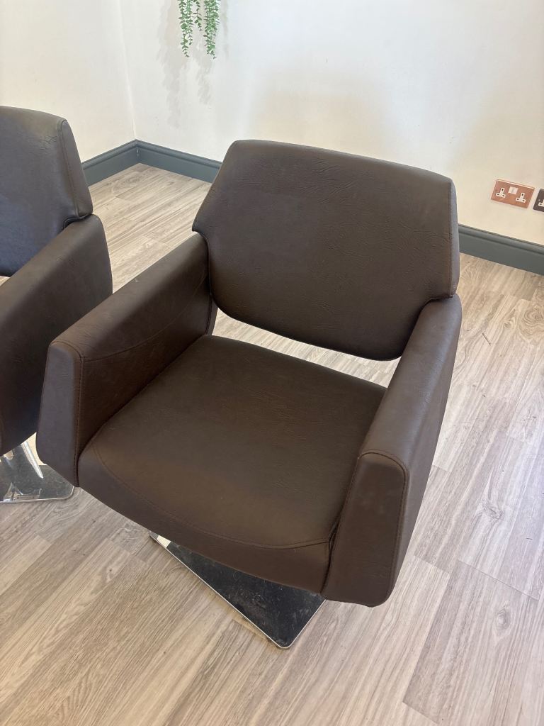  Brown Lunar Pod Salon Styling Chair by SEC 