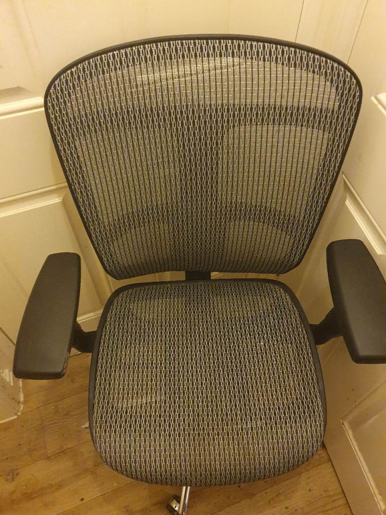 Argos Habitat Mesh Office Chair - Grey (RRP £220)