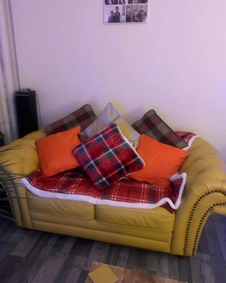 3 seater And 2 seater leather chesterfield sofas