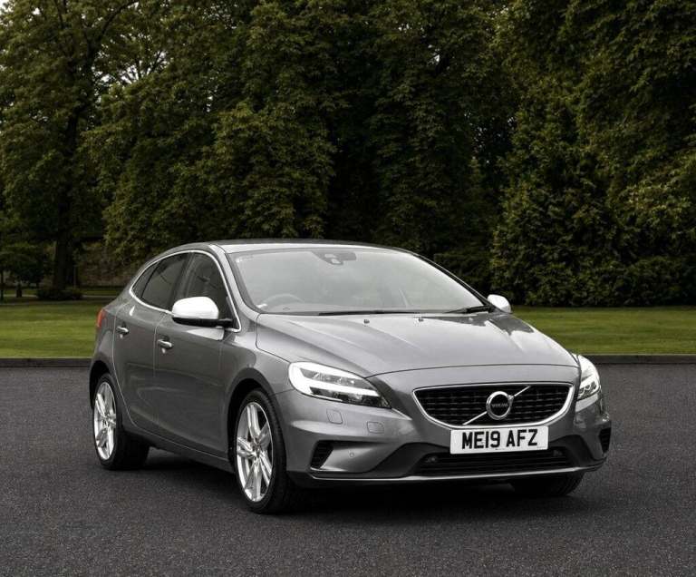 2019 Volvo V40 T2 [122] R DESIGN Edition 5dr Geartronic HATCHBACK PETROL Automatic