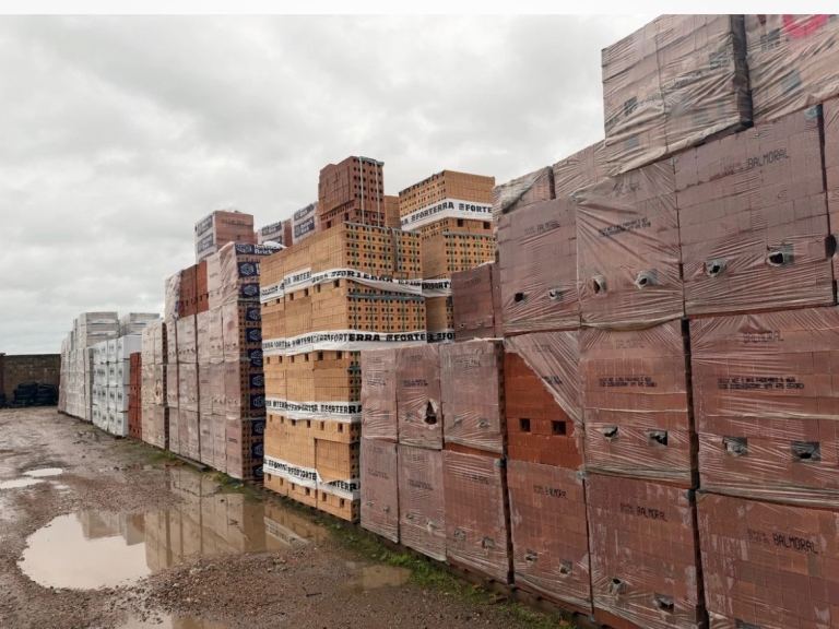 Ibstock Heritage red Stock  Facing  Bricks   @ £250 + VAT