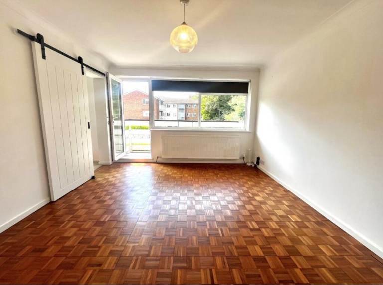 Double Room available beginning of Feb