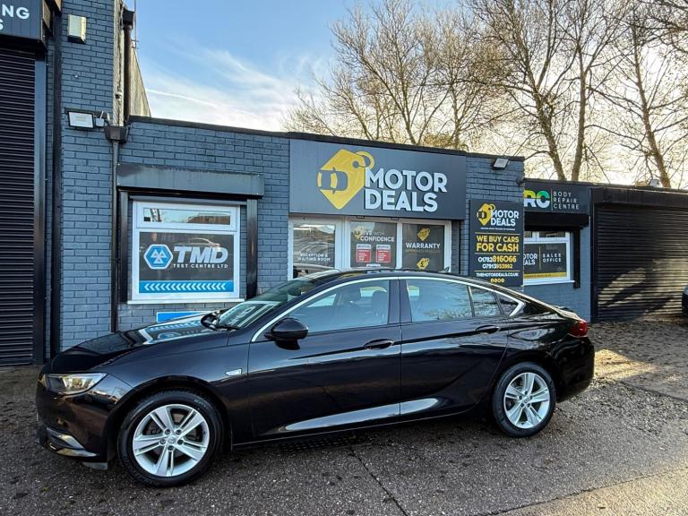 2019 Vauxhall Insignia 1.6 Turbo D ecoTec Tech Line Nav 5dr HATCHBACK DIESEL Manual