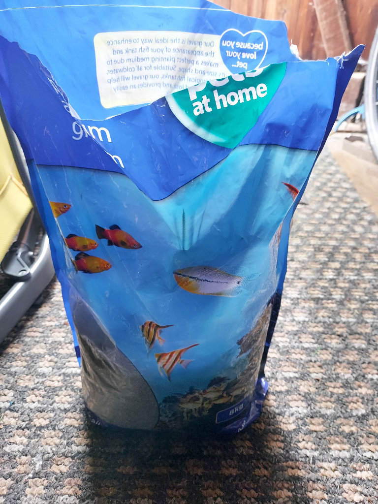 Aquarium gravel