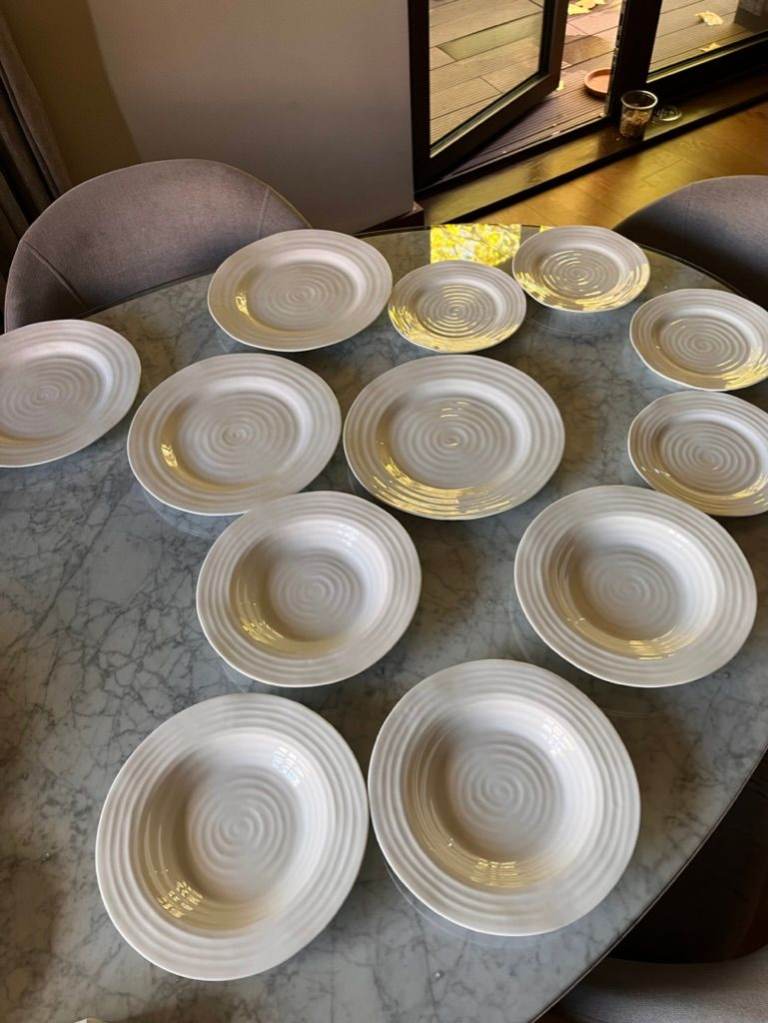 Sophie Conran for Portmeirion Porcelain White Dinner Set 12 pieces