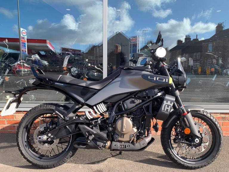 Husqvarna SVARTPILEN 401 - HEATED GRIPS - 2 YEAR WARRANTY 