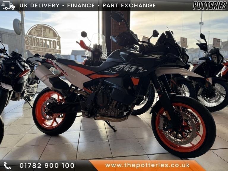 KTM 890 SMT 2025