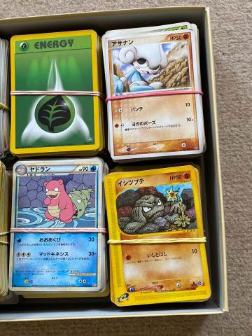 4000 pokemon cards 4000 lek each The Pokmon TCG - Collector Chest includes: - 6 Pokmon  TCG Booster Packs - 3 Foil cards featuring Pikachu, Dipplin and Teal Mask  Ogerpon
