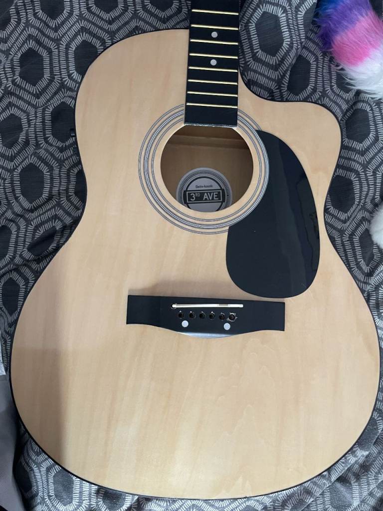 3rd Avenue electro acoustic guitar