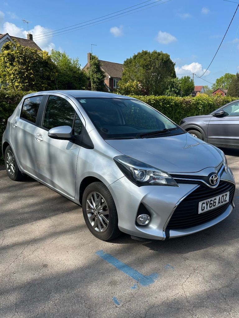 2016 TOYOTA YARIS ICON TSS 1.3 VVT-i MANUAL 5-DOOR – LOW MILEAGE – FULL SERVICE HISTORY