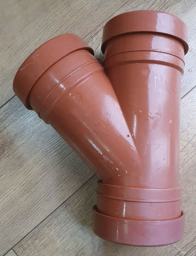 Aquaflow 110mm 135 Degree Wye Triple Socket Branch Soil Pipe Drainage PVCu
