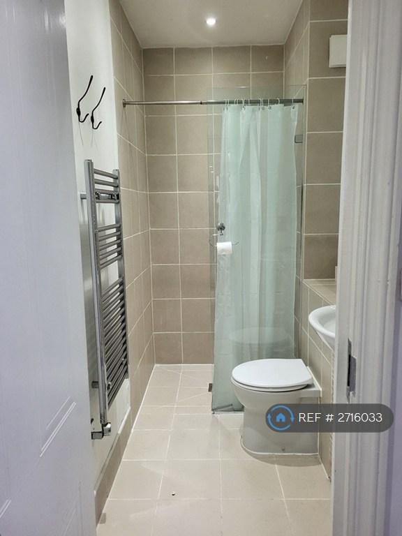 1 bedroom flat in Ladywood Middleway, Birmingham, B16 (1 bed) (#2716033)