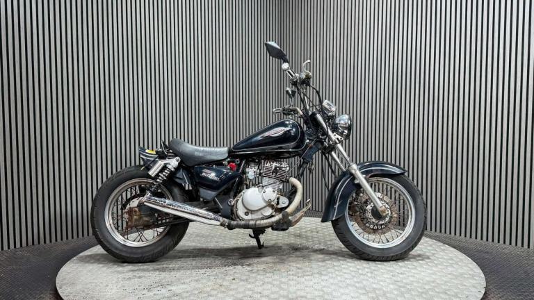 Suzuki Marauder GZ 1999 20K RUNNING PROJECT BIKE SPARES OR REPAIR 125CC