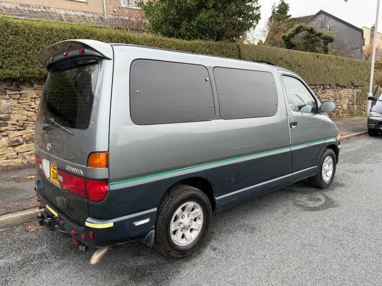 2010 Toyota Granvia 3.0TD VAN AUTO DIESEL   Diesel Automatic