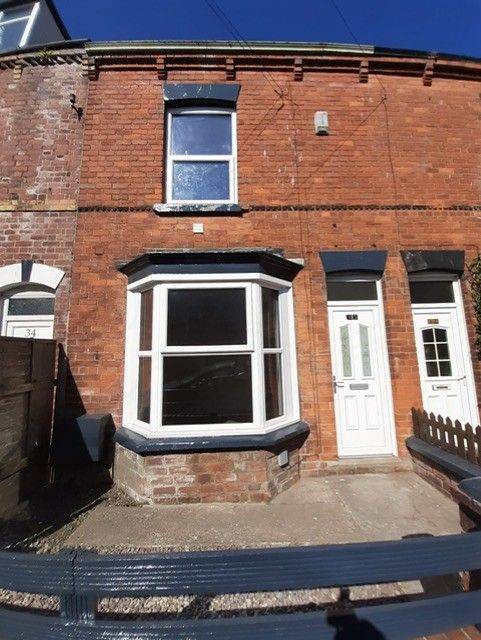 TO LET 2 BED HOUSE