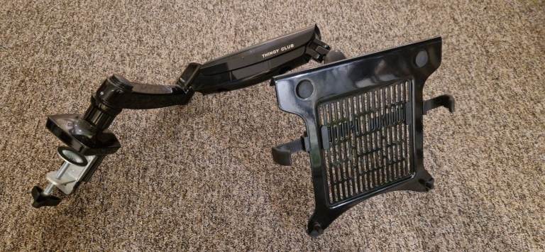 Adjustable Universal Laptop/Tablet Desk Stand - Thingy Club