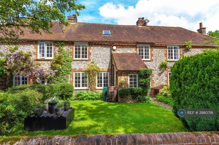 4 bedroom house in Folly Cottages, Henley On Thames, RG9 (4 bed) (#2980718)