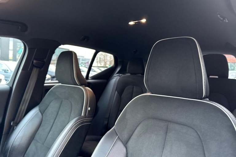 2020 Volvo XC40 1.5 T3 [163] R DESIGN 5dr ESTATE PETROL Manual