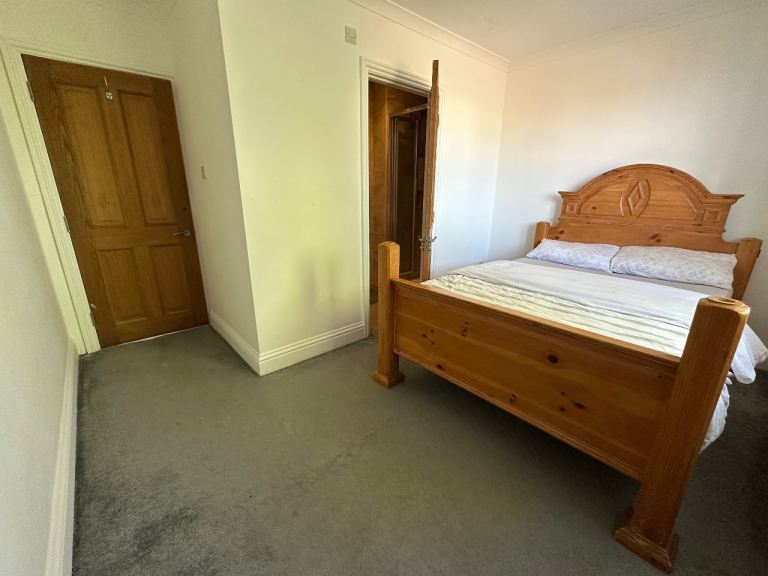En Suite to rent West Ealing 