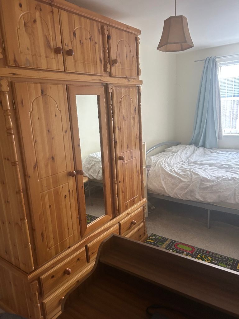 image for One double room with bills - close to City Centre 