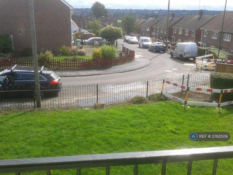 1 bedroom flat in Bestwood, Nottingham, NG5 (1 bed) (#2762509)