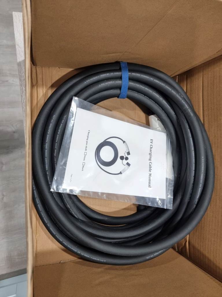 Project EV charging cable 10m, 3 phase 22kW, EV-22-32A-2-2-10M Used once: too short