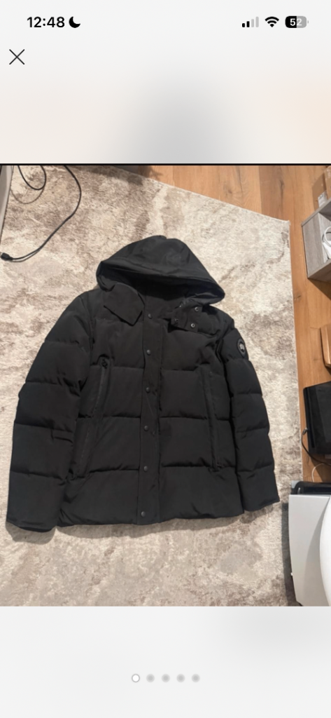 Canada Goose Black Puffer Jacket – Good Condition