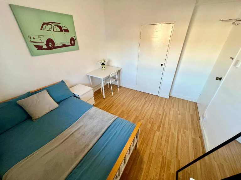 🏡 DOUBLE ROOM AVAILABLE IN STRATFORD — BILLS INCLUDED ✅
