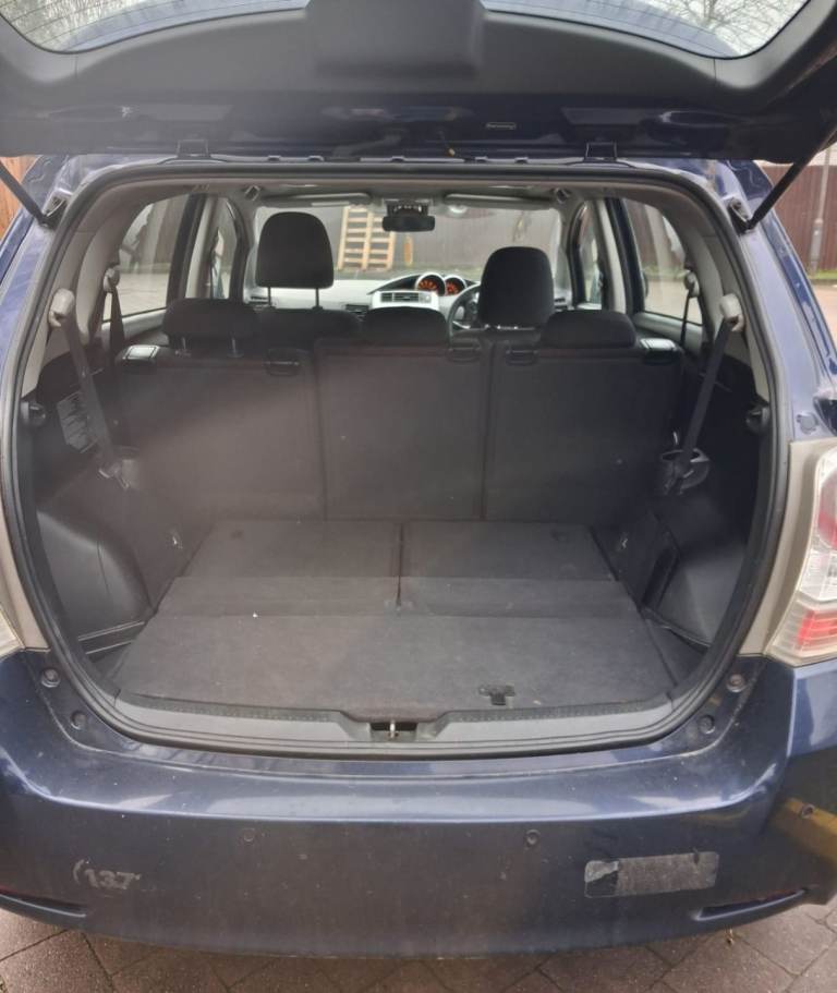 Toyota verso automatic 2011 1.8 petrol 